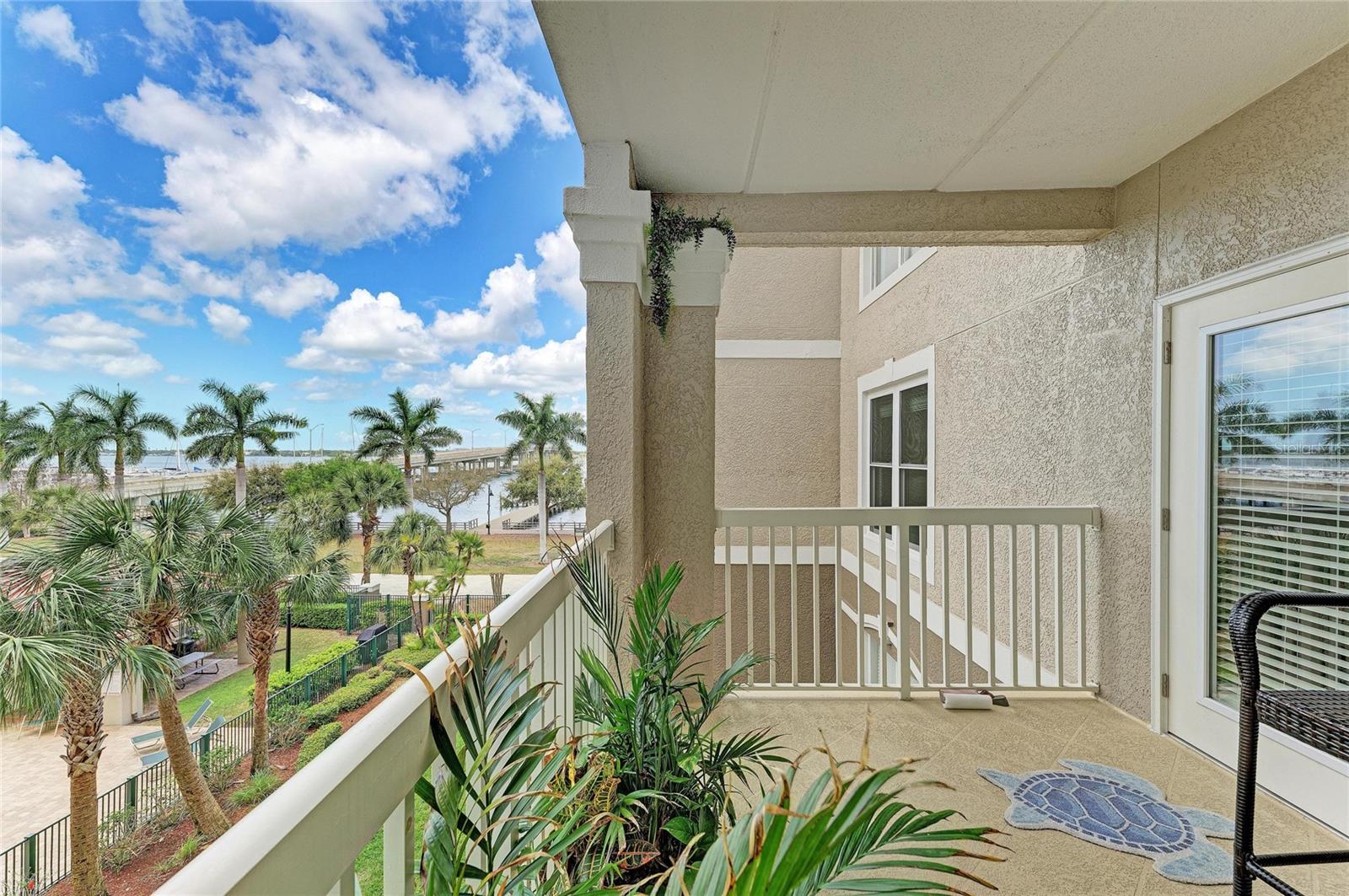 Image 40 of 65 For 808 3rd Avenue W 311