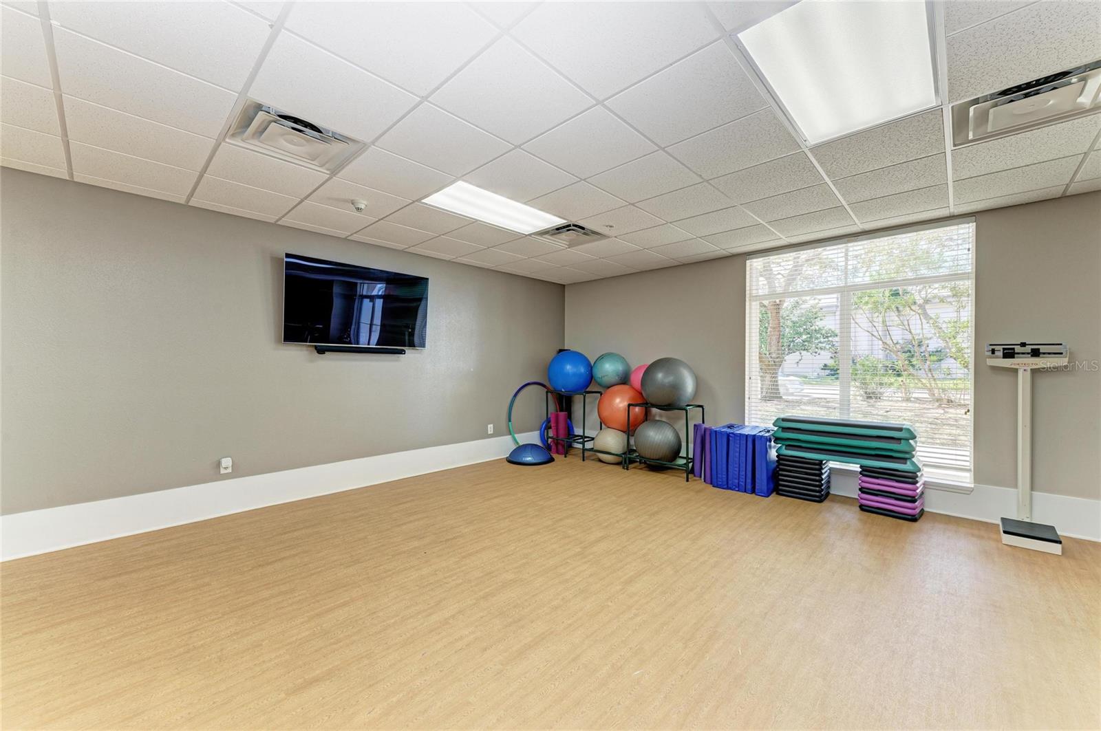 Image 50 of 65 For 808 3rd Avenue W 311