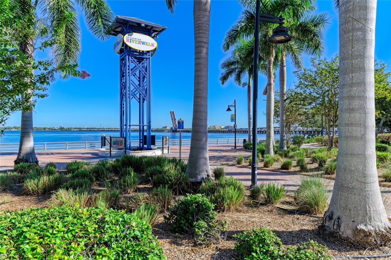 Image 59 of 65 For 808 3rd Avenue W 311