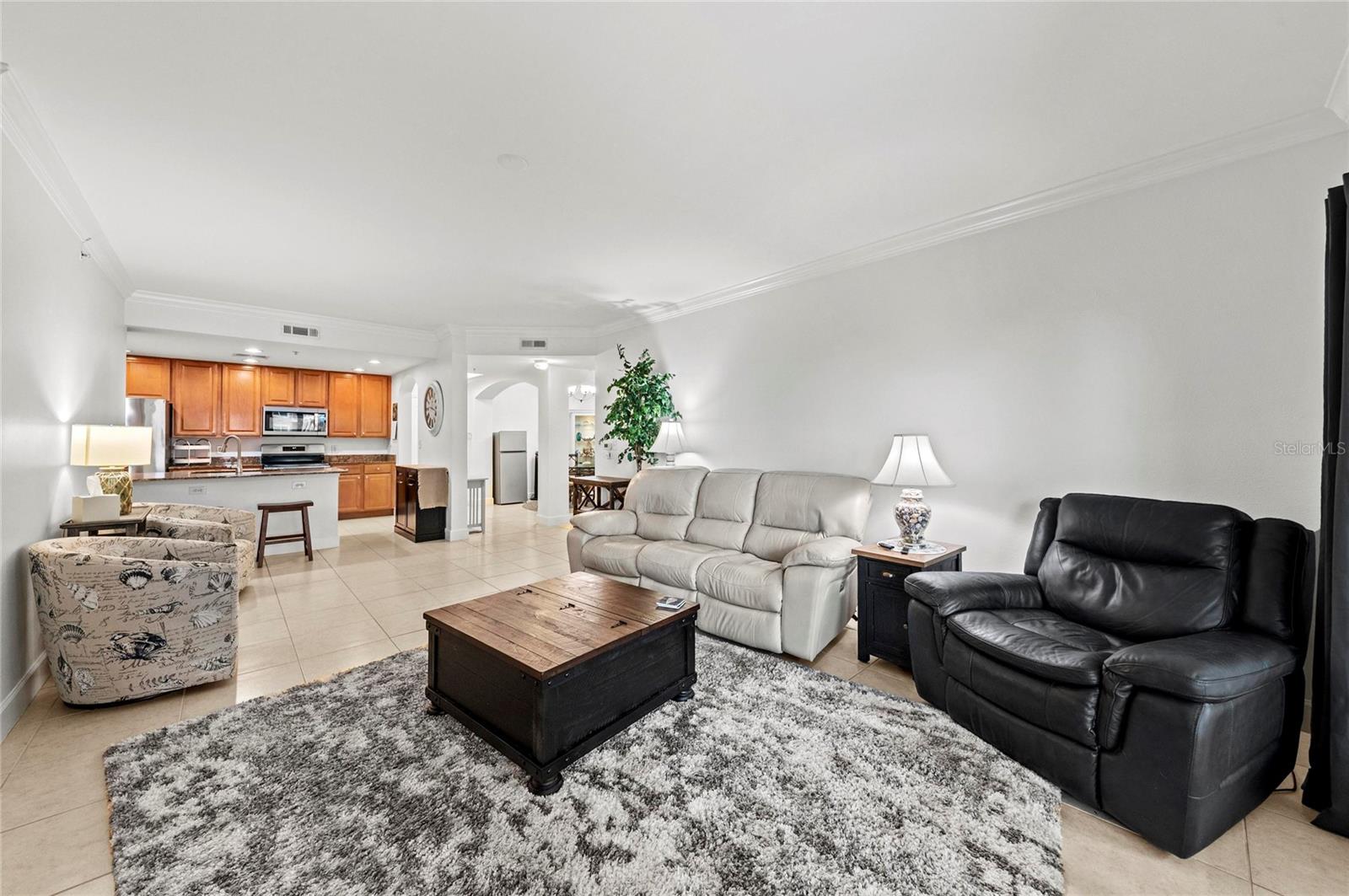 Image 9 of 65 For 808 3rd Avenue W 311