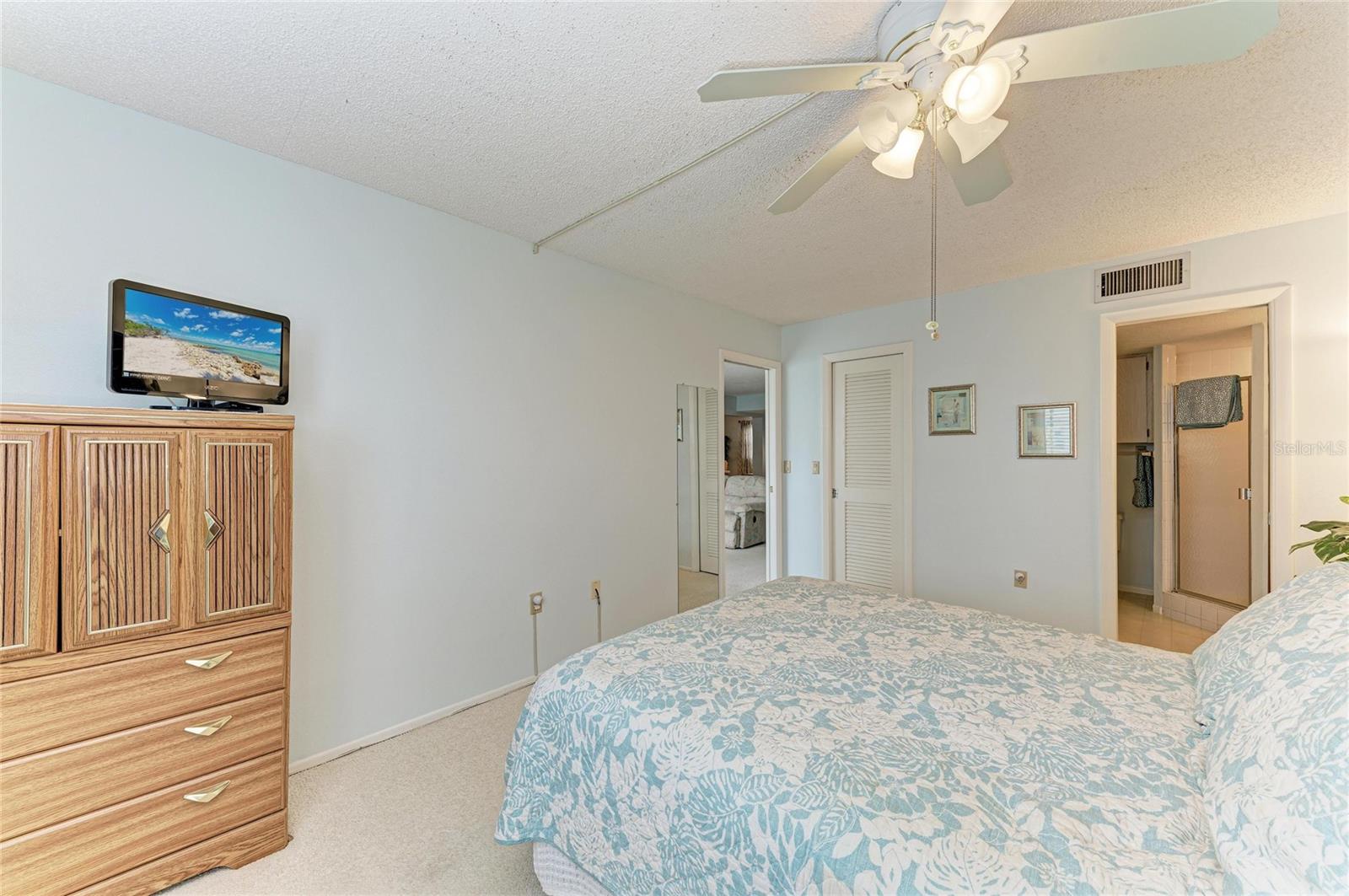 Image 23 of 40 For 3983 Maceachen Boulevard 424