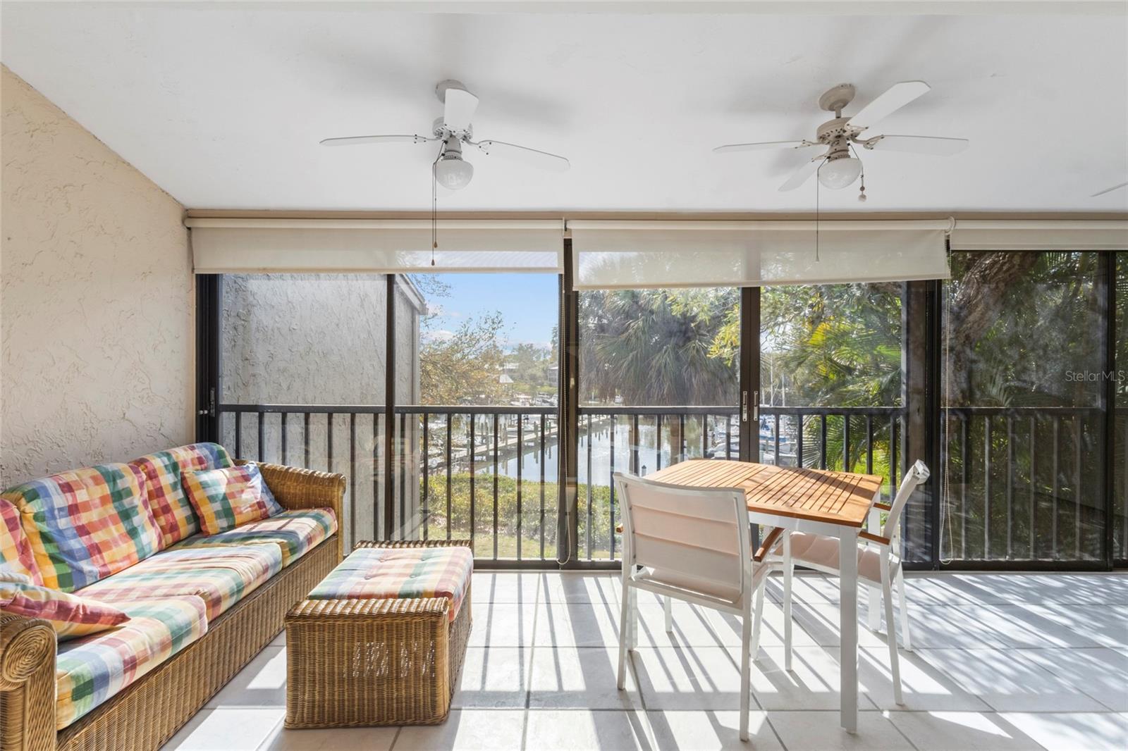 Image 28 of 39 For 1633 Boathouse Circle 232