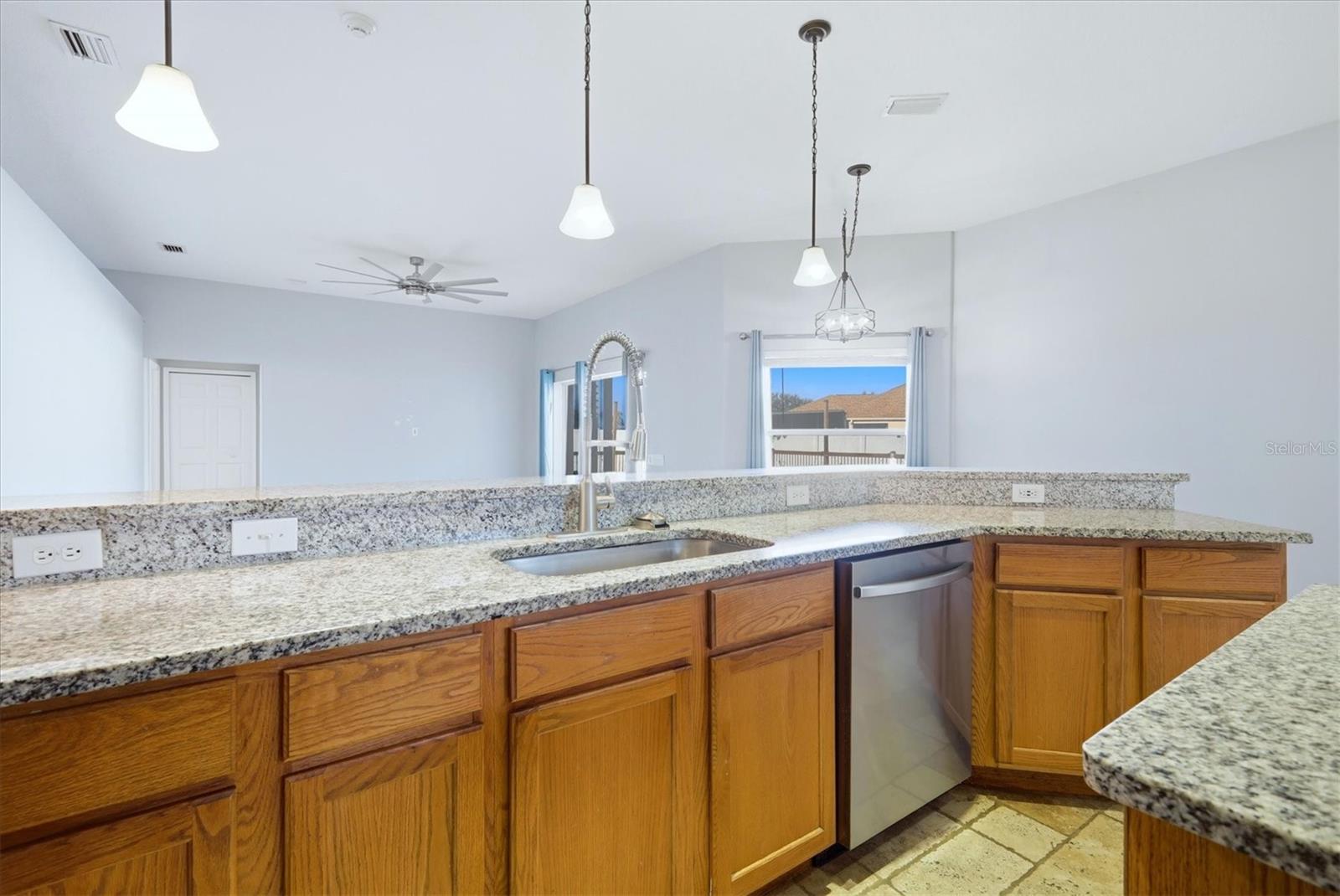 Image 21 of 53 For 4324 Windmill Pointe Dr