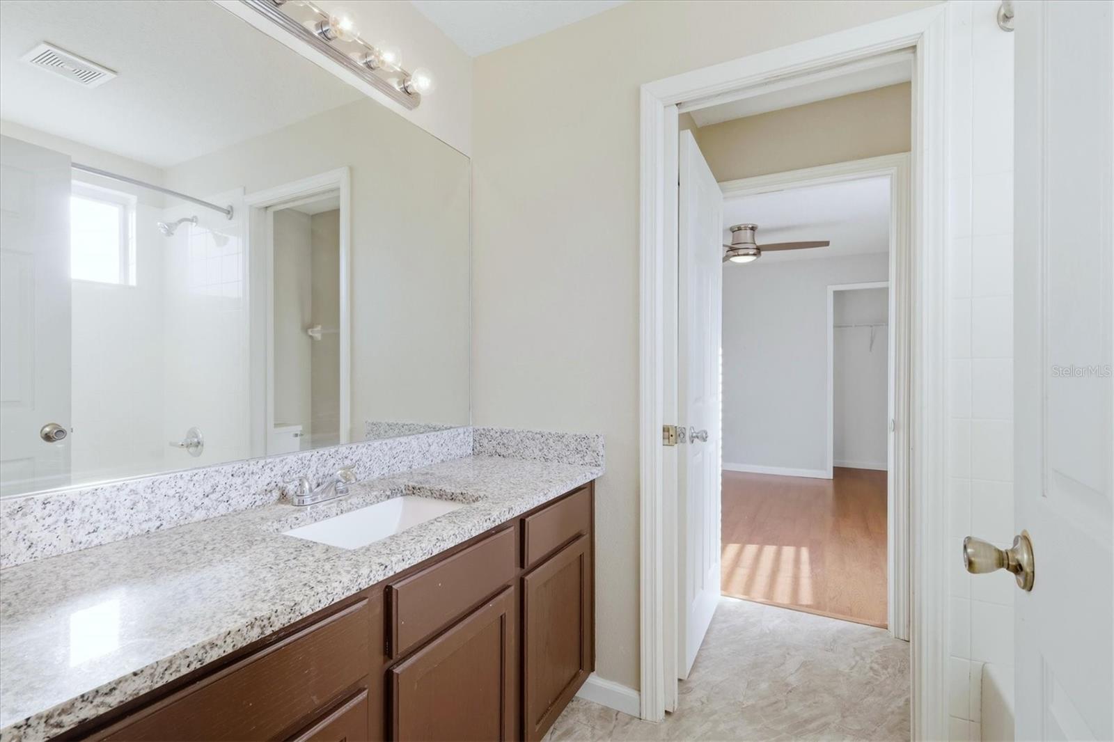 Image 28 of 53 For 4324 Windmill Pointe Dr