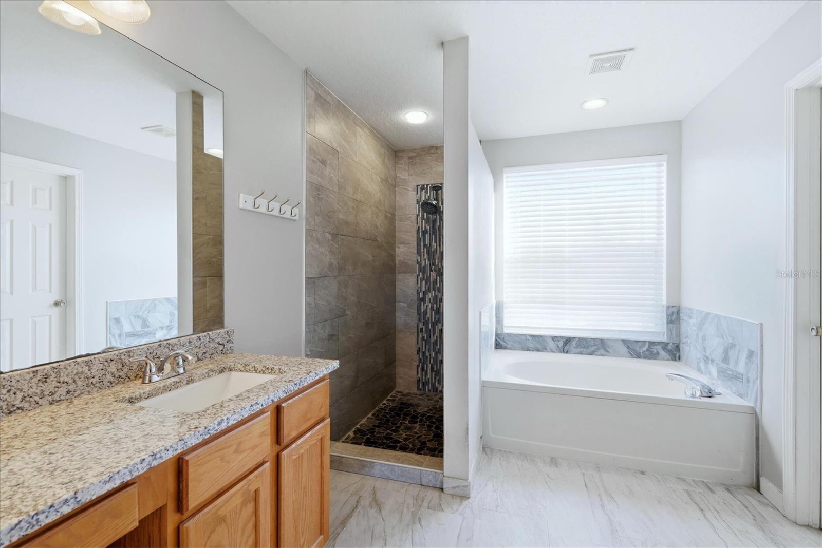 Image 36 of 53 For 4324 Windmill Pointe Dr