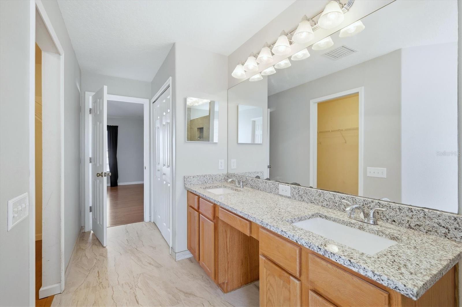 Image 37 of 53 For 4324 Windmill Pointe Dr