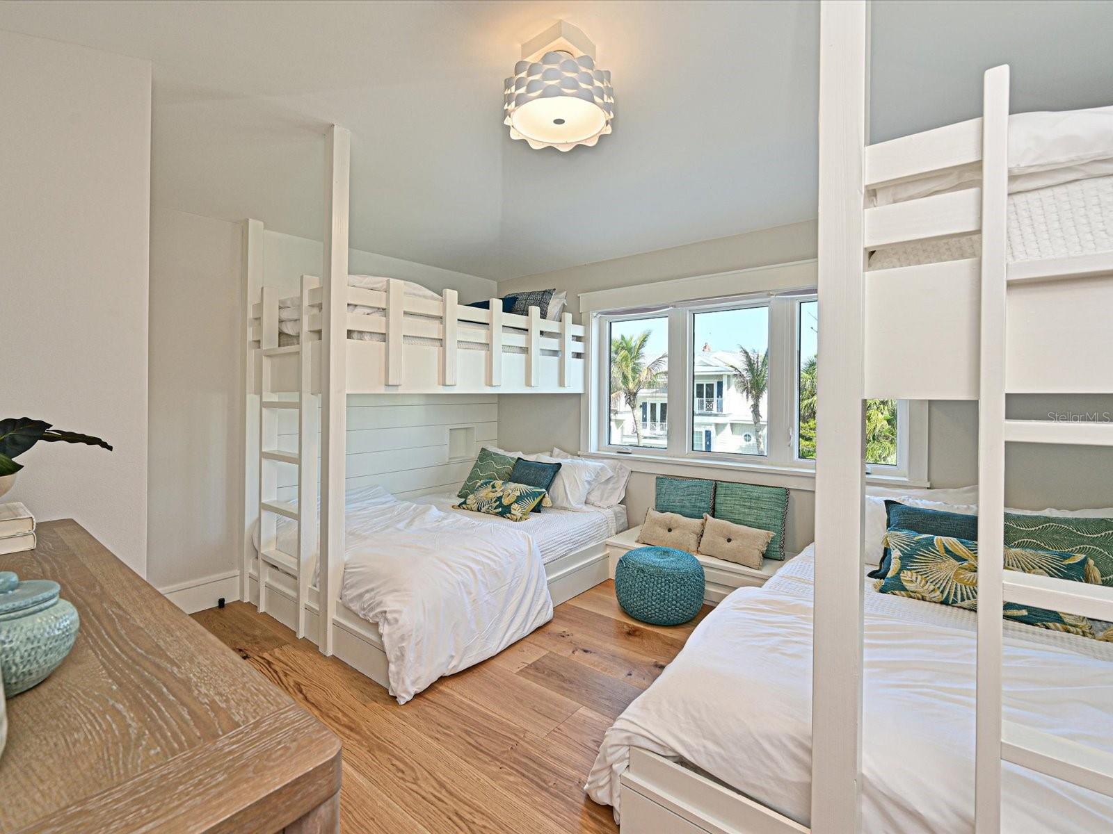 Image 37 of 65 For 303 55th Street