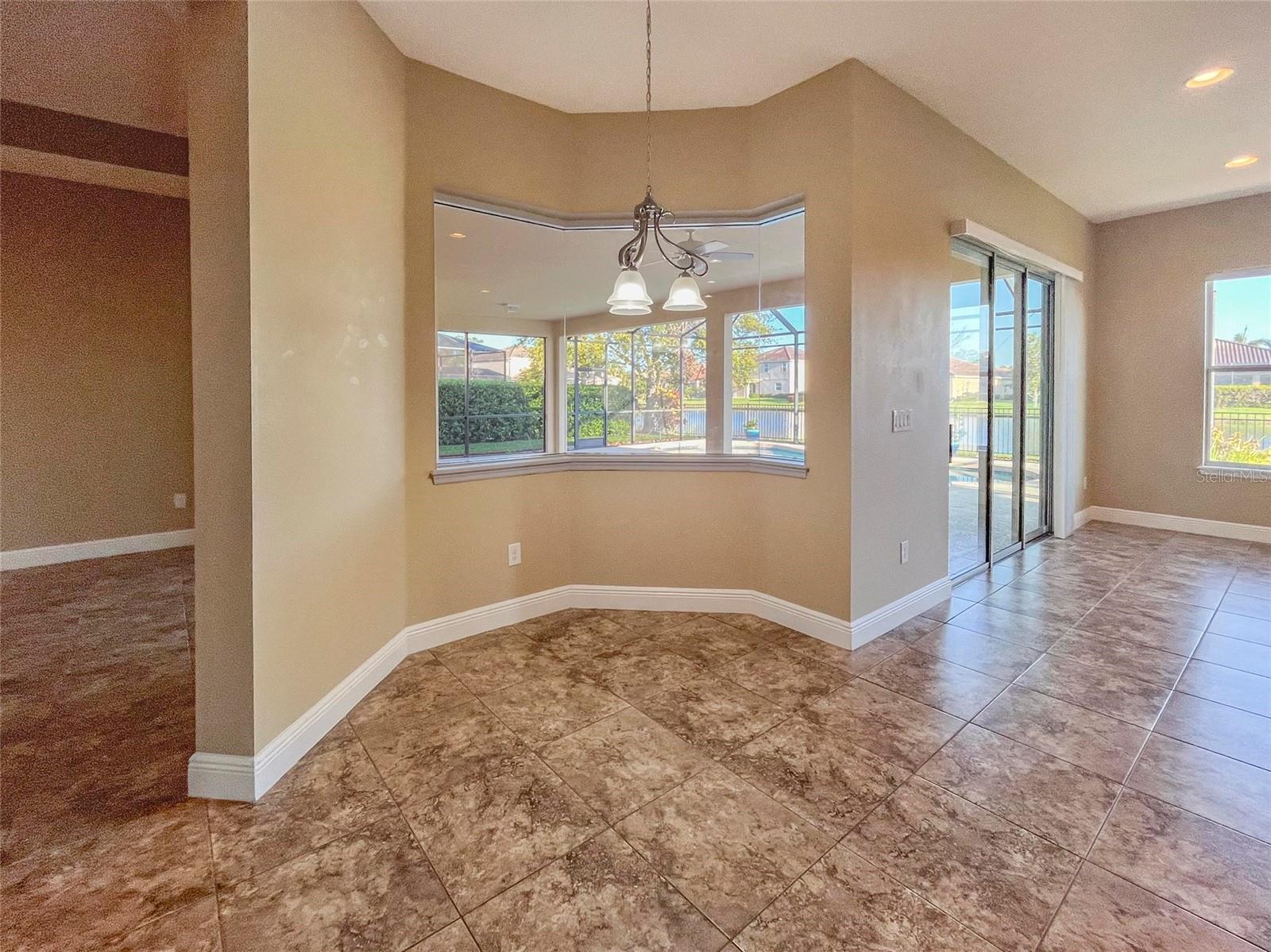 Image 5 of 32 For 6621 Horned Owl Place