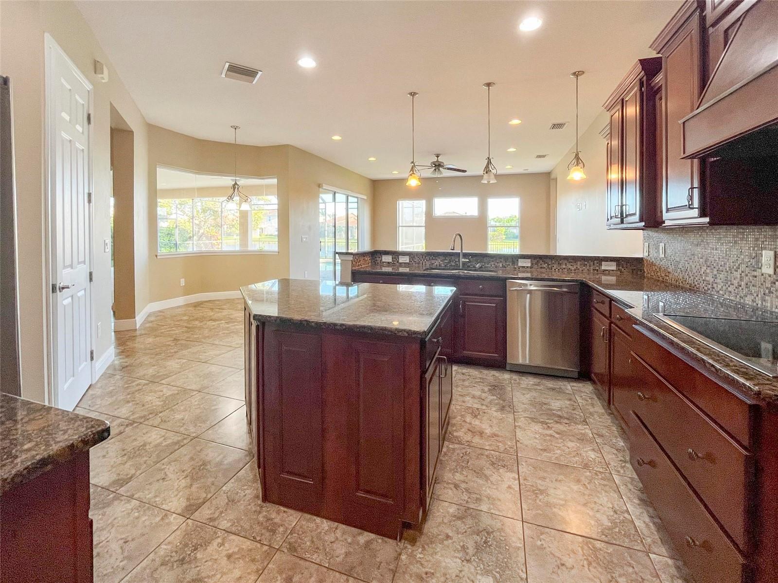 Image 9 of 32 For 6621 Horned Owl Place