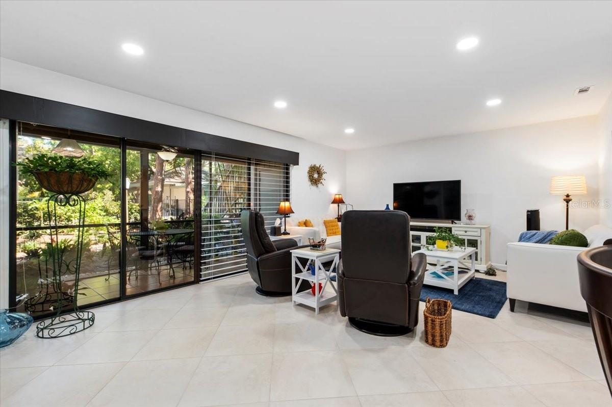 Image 13 of 33 For 1708 Glenhouse Drive 313