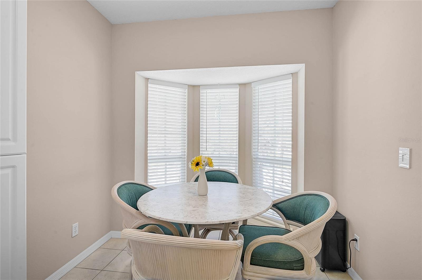 Image 12 of 48 For 414 Laurel Lake Drive 204