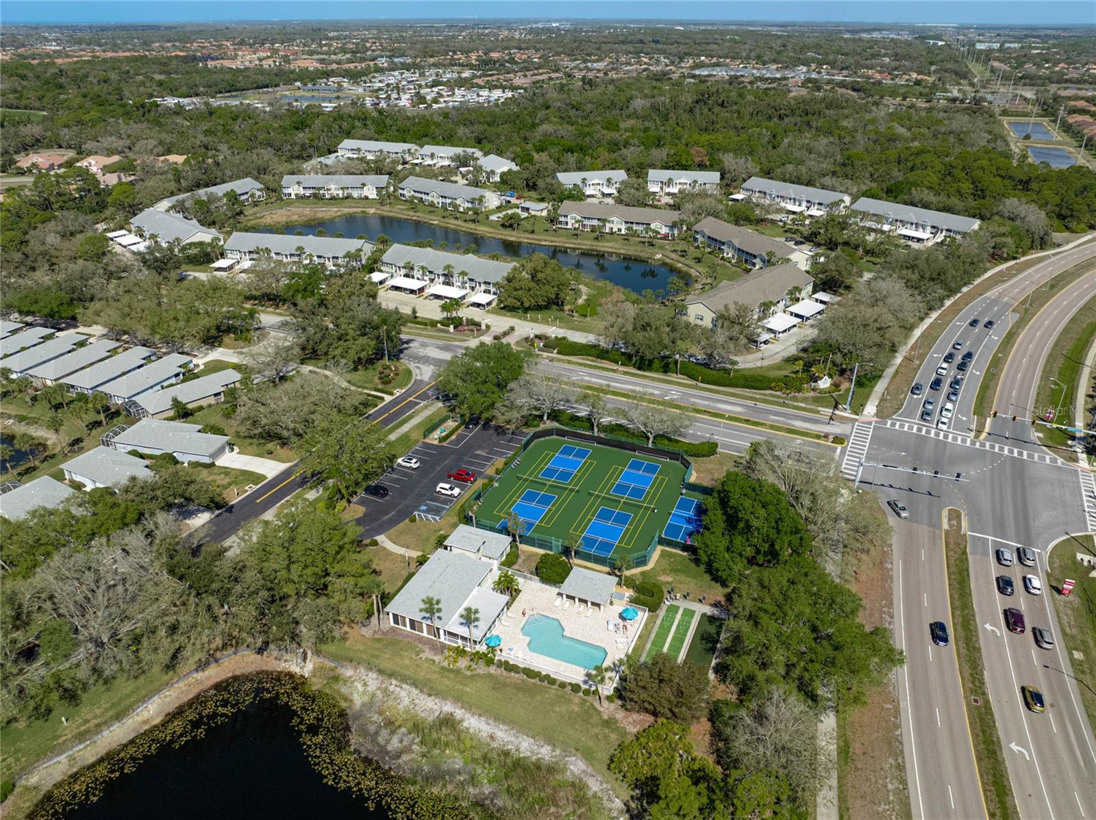 Image 42 of 48 For 414 Laurel Lake Drive 204