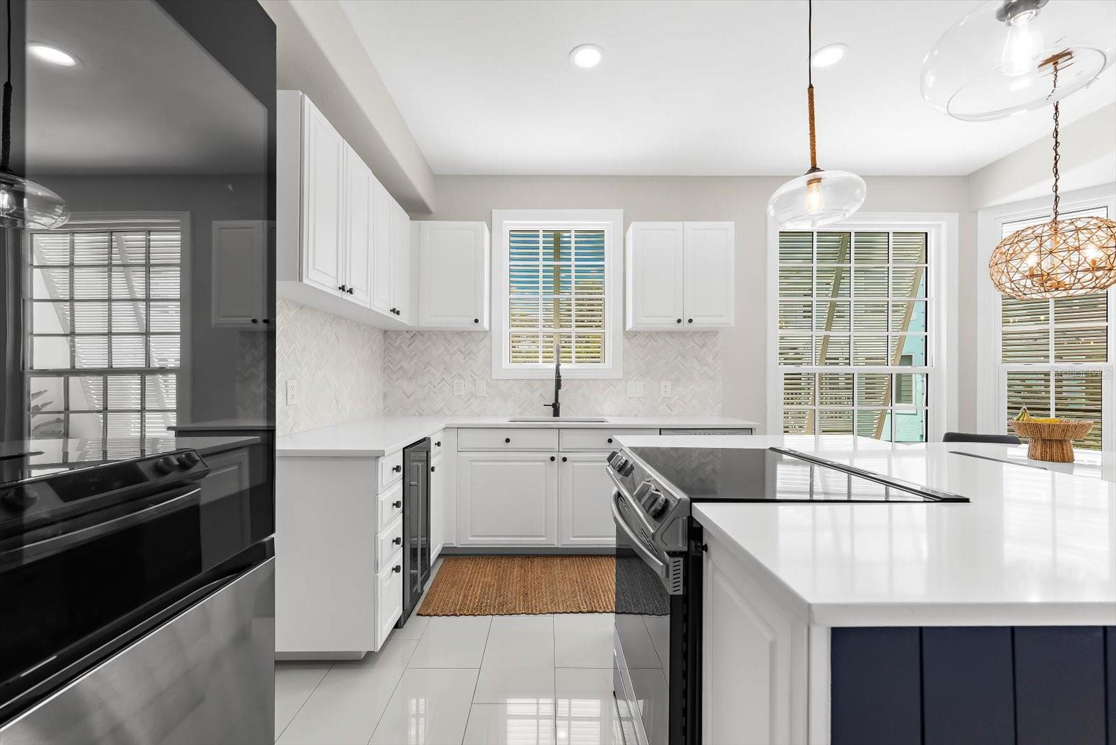 Image 18 of 96 For 3941 Hamilton Club Circle 9