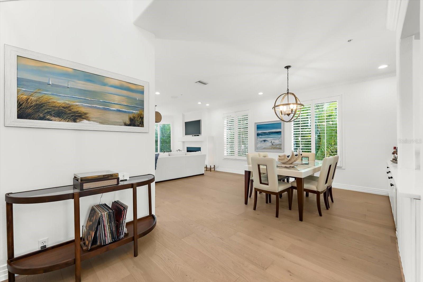 Image 20 of 96 For 3941 Hamilton Club Circle 9