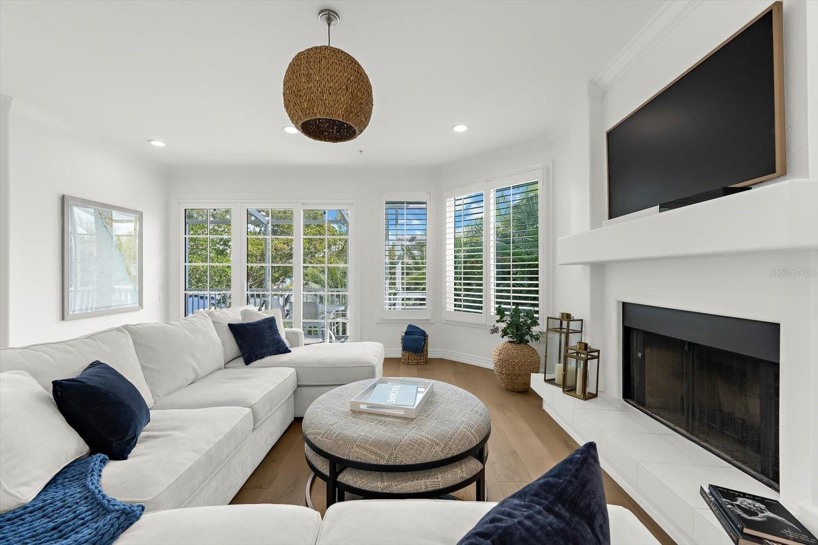 Image 26 of 96 For 3941 Hamilton Club Circle 9