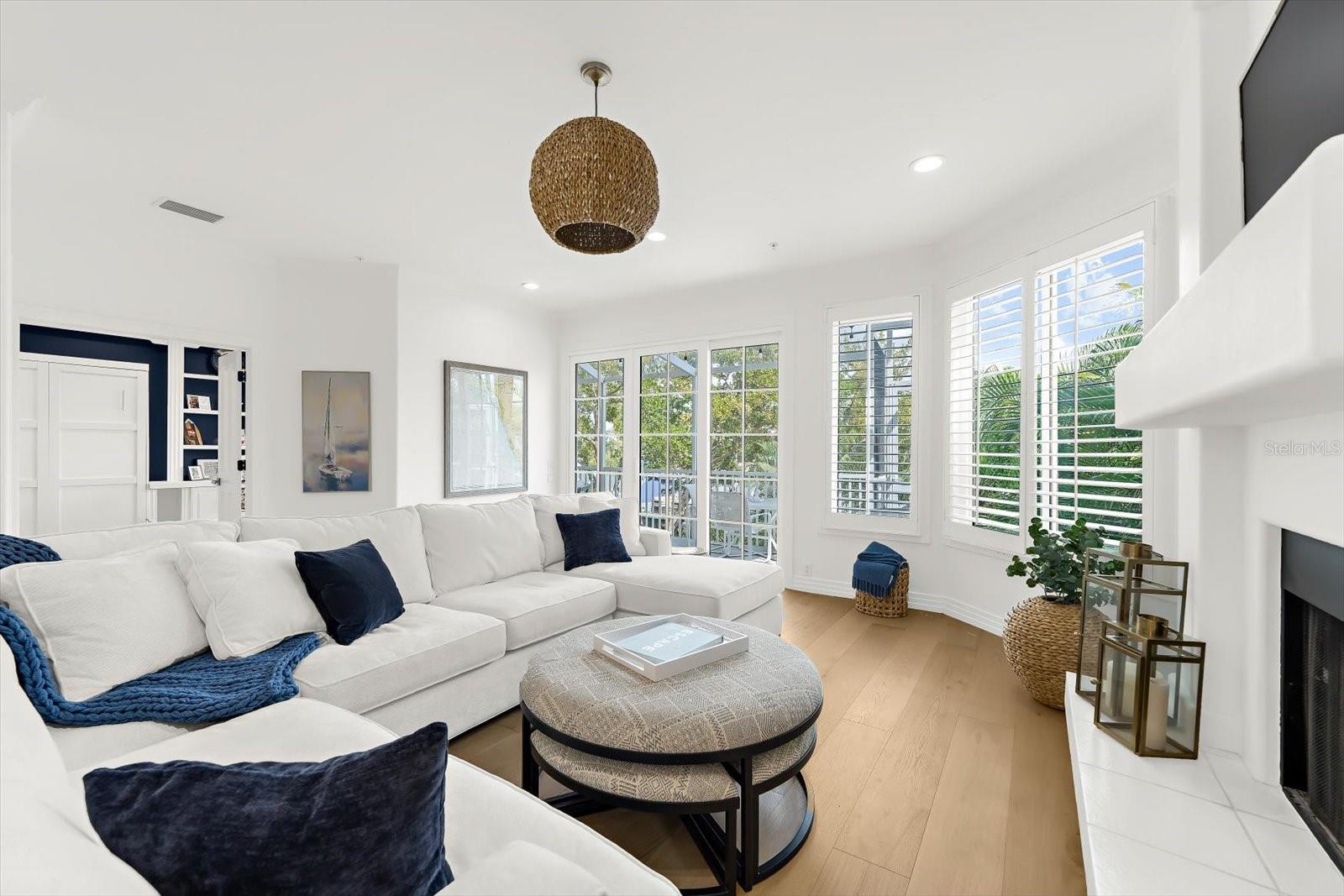 Image 27 of 96 For 3941 Hamilton Club Circle 9