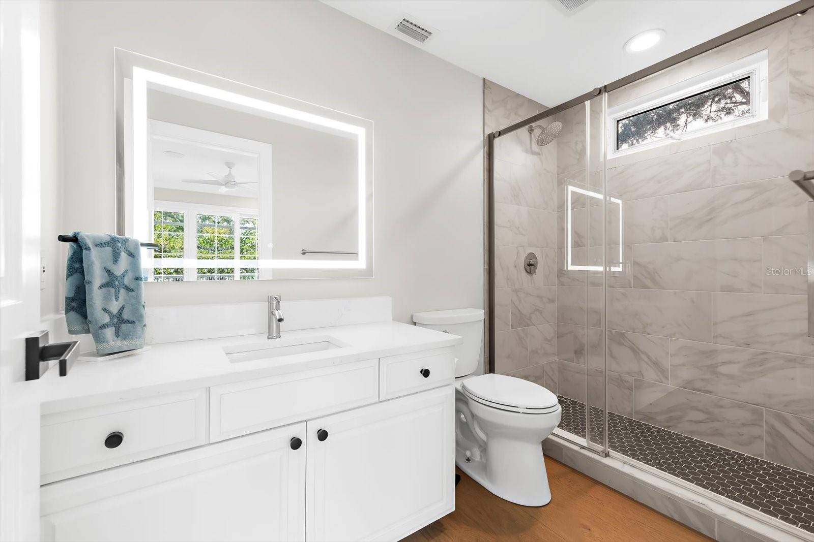 Image 33 of 96 For 3941 Hamilton Club Circle 9