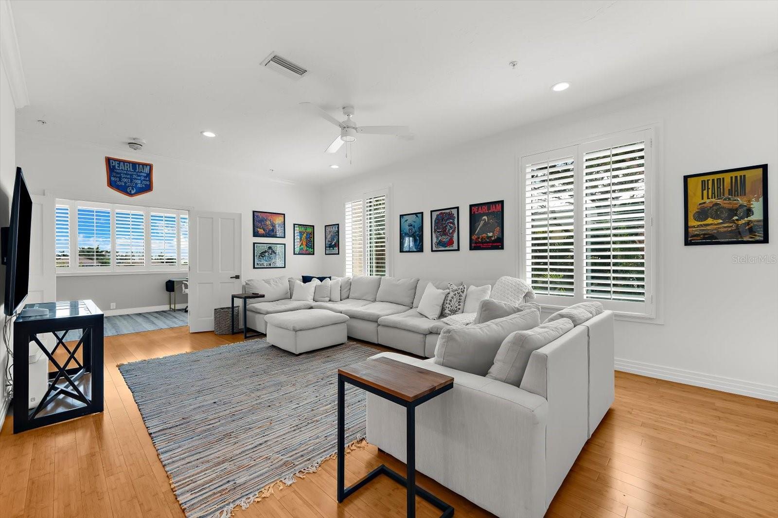 Image 42 of 96 For 3941 Hamilton Club Circle 9