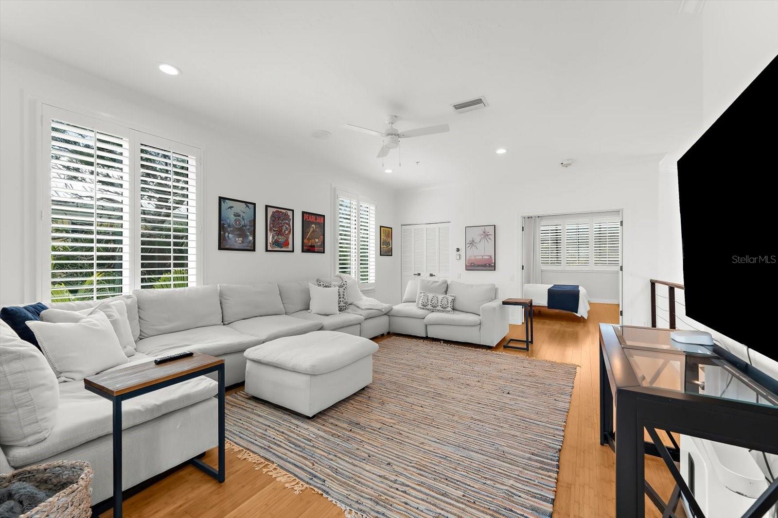 Image 43 of 96 For 3941 Hamilton Club Circle 9