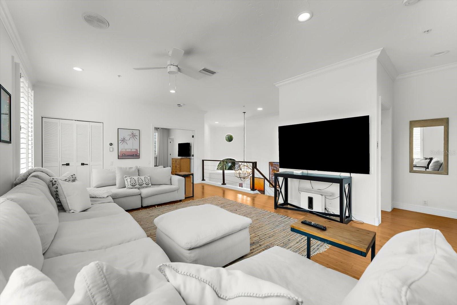 Image 44 of 96 For 3941 Hamilton Club Circle 9