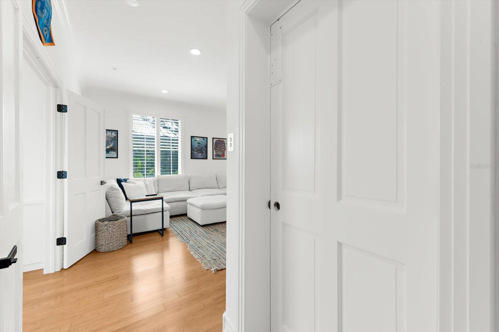 Image 50 of 96 For 3941 Hamilton Club Circle 9