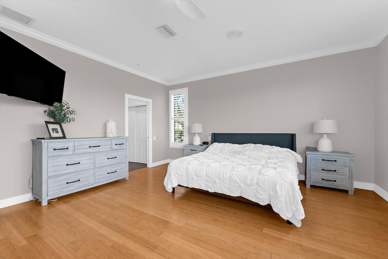 Image 55 of 96 For 3941 Hamilton Club Circle 9