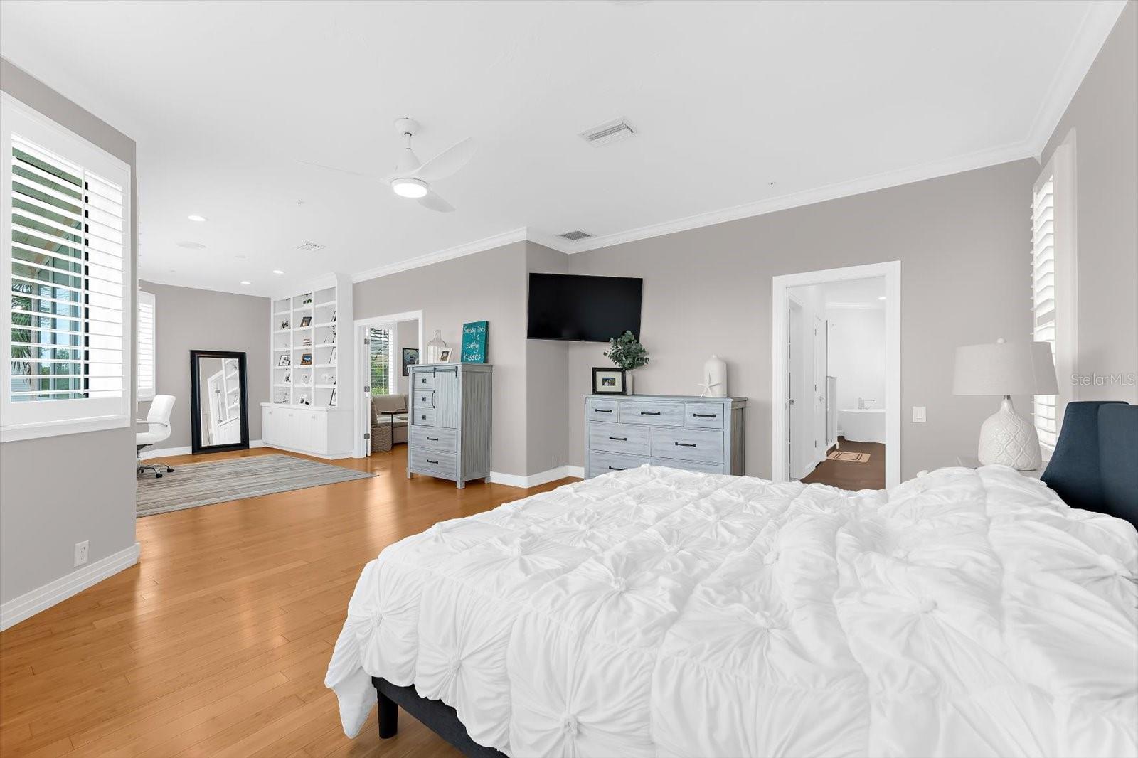 Image 58 of 96 For 3941 Hamilton Club Circle 9