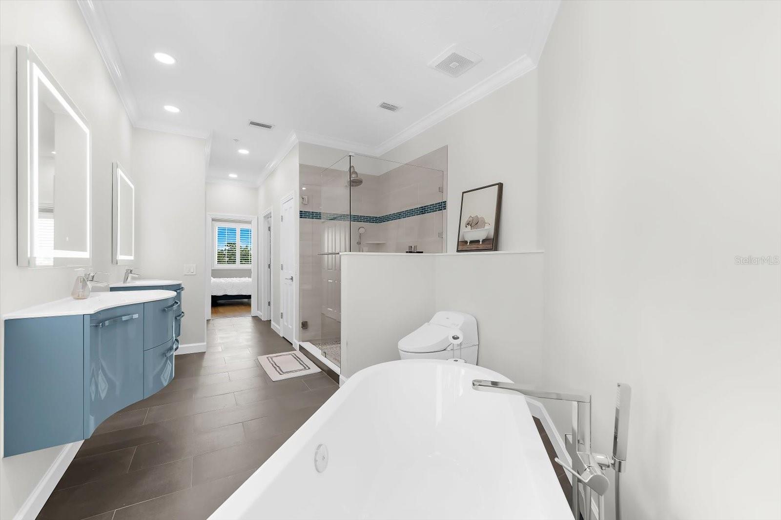 Image 63 of 96 For 3941 Hamilton Club Circle 9