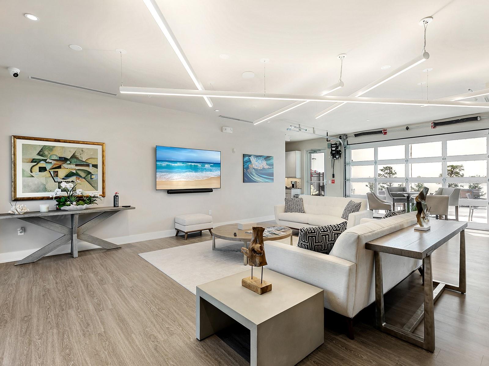 Image 29 of 53 For 5421 Communications Parkway 58