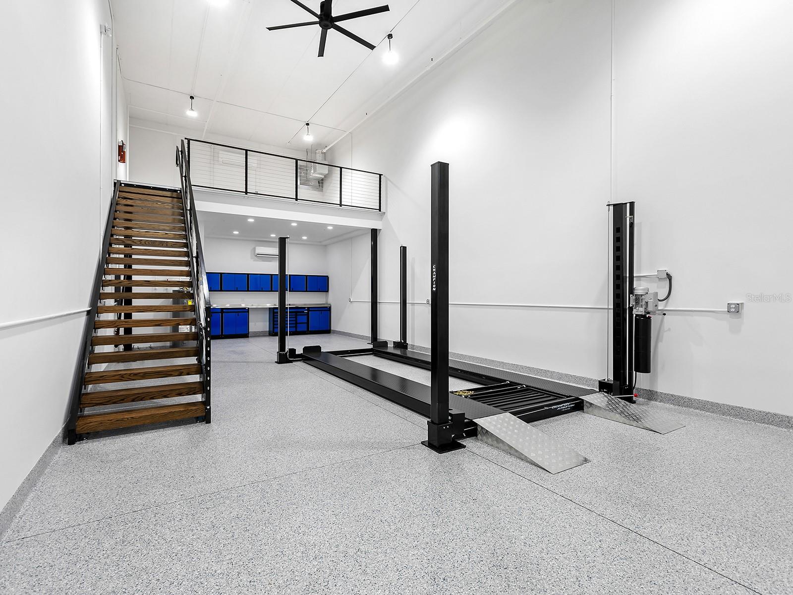 Image 4 of 53 For 5421 Communications Parkway 58