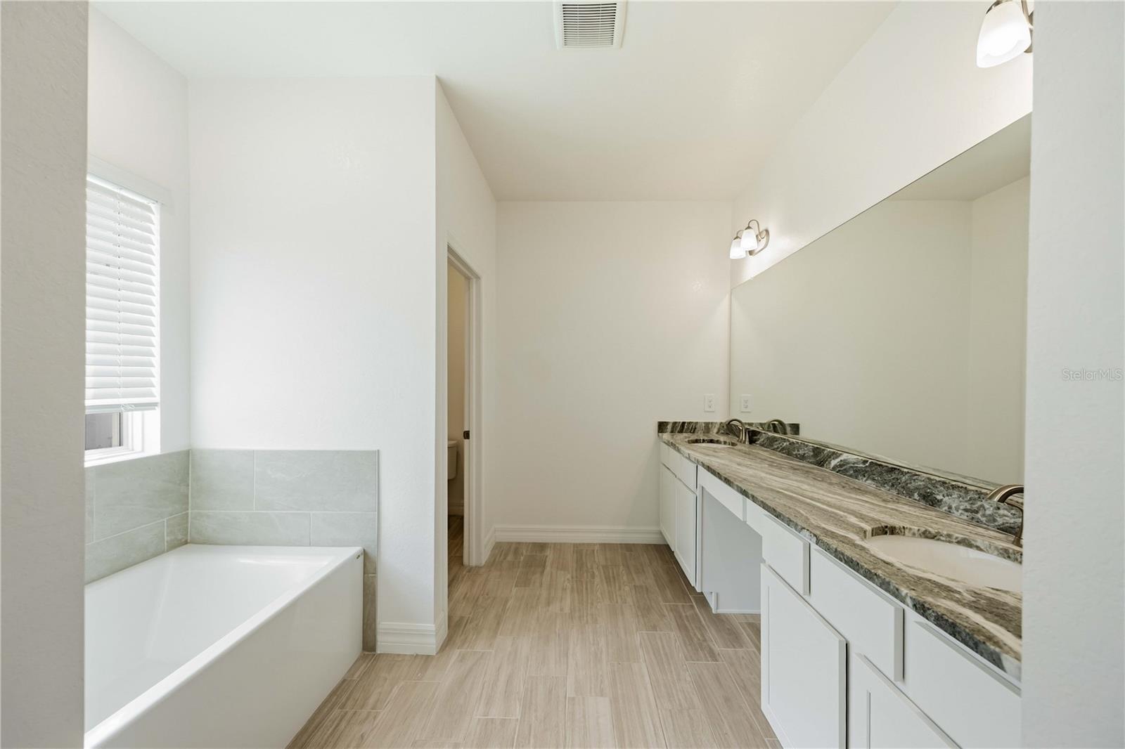 Image 9 of 23 For 25485 Calusa Drive