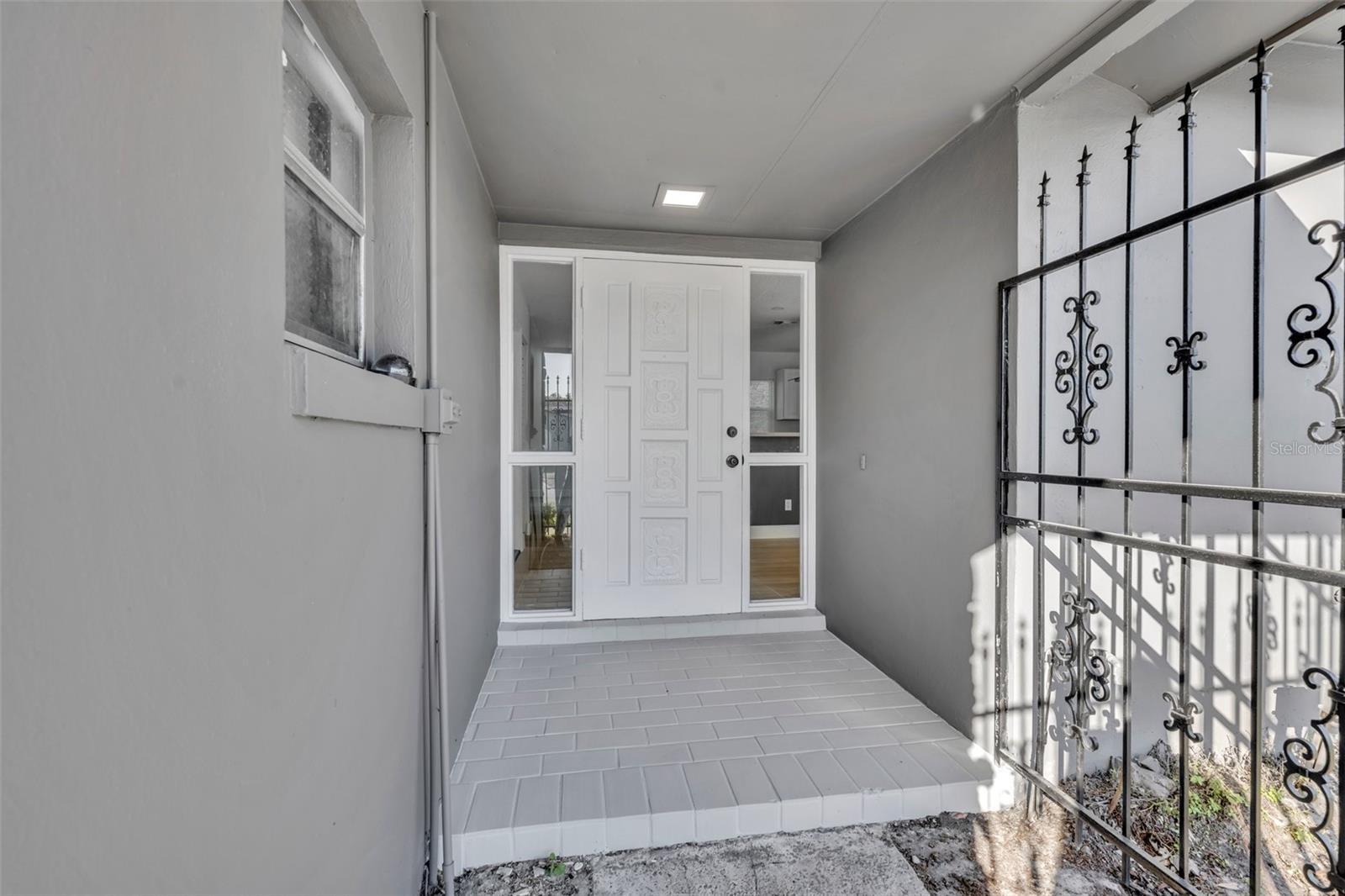 Image 4 of 34 For 2216 Cherbourg Court