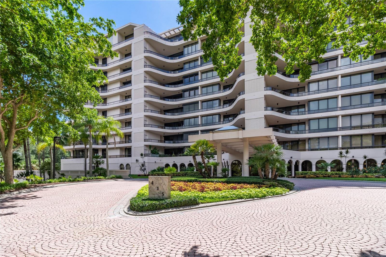 Image 2 of 75 For 415 L Ambiance Drive A701