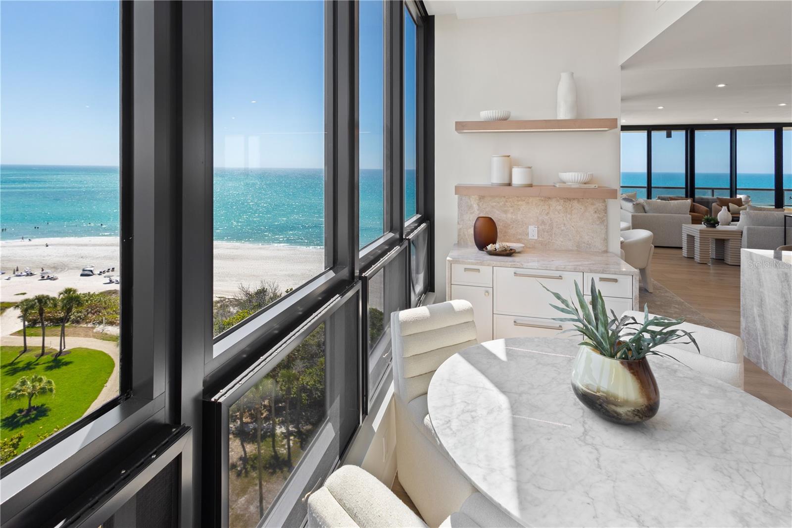 Image 20 of 75 For 415 L Ambiance Drive A701