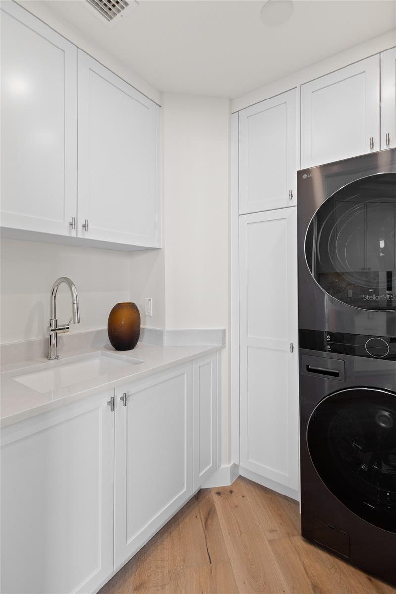 Image 26 of 75 For 415 L Ambiance Drive A701