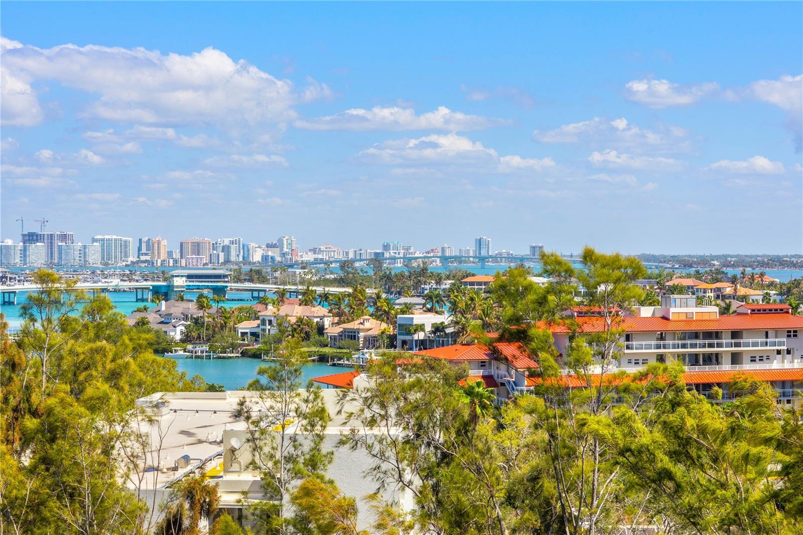 Image 33 of 75 For 415 L Ambiance Drive A701