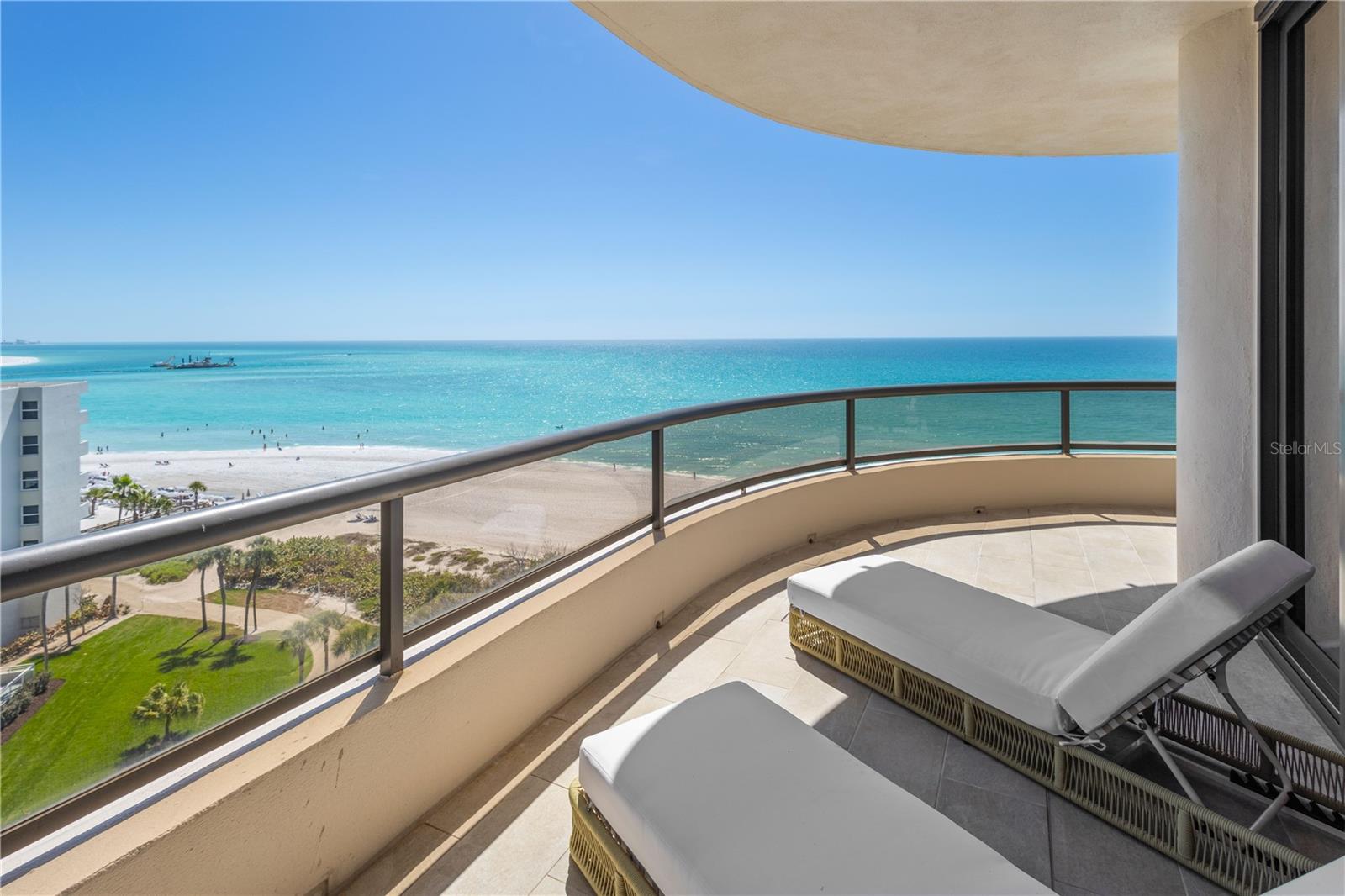 Image 34 of 75 For 415 L Ambiance Drive A701