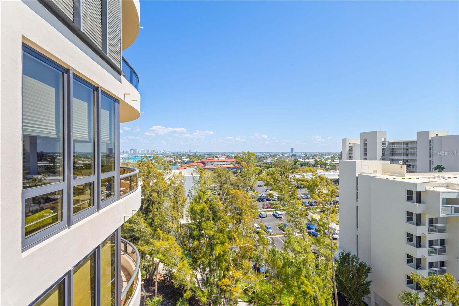 Image 48 of 75 For 415 L Ambiance Drive A701