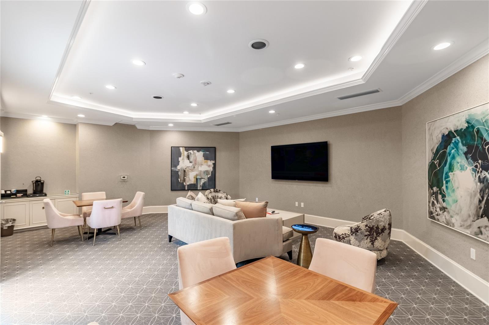 Image 56 of 75 For 415 L Ambiance Drive A701