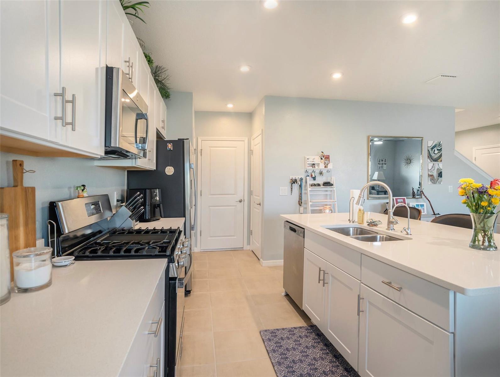 Image 6 of 27 For 5912 Laurelcrest Glen