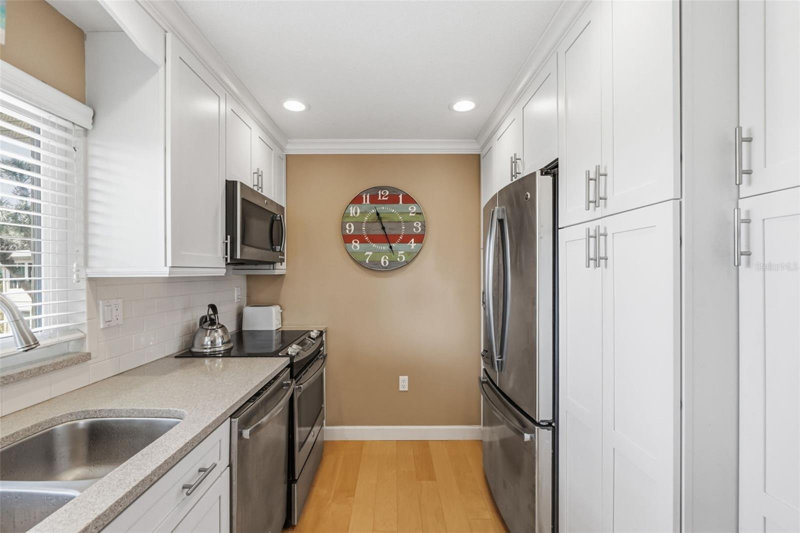 Image 17 of 57 For 6750 Gulf Of Mexico Drive 151