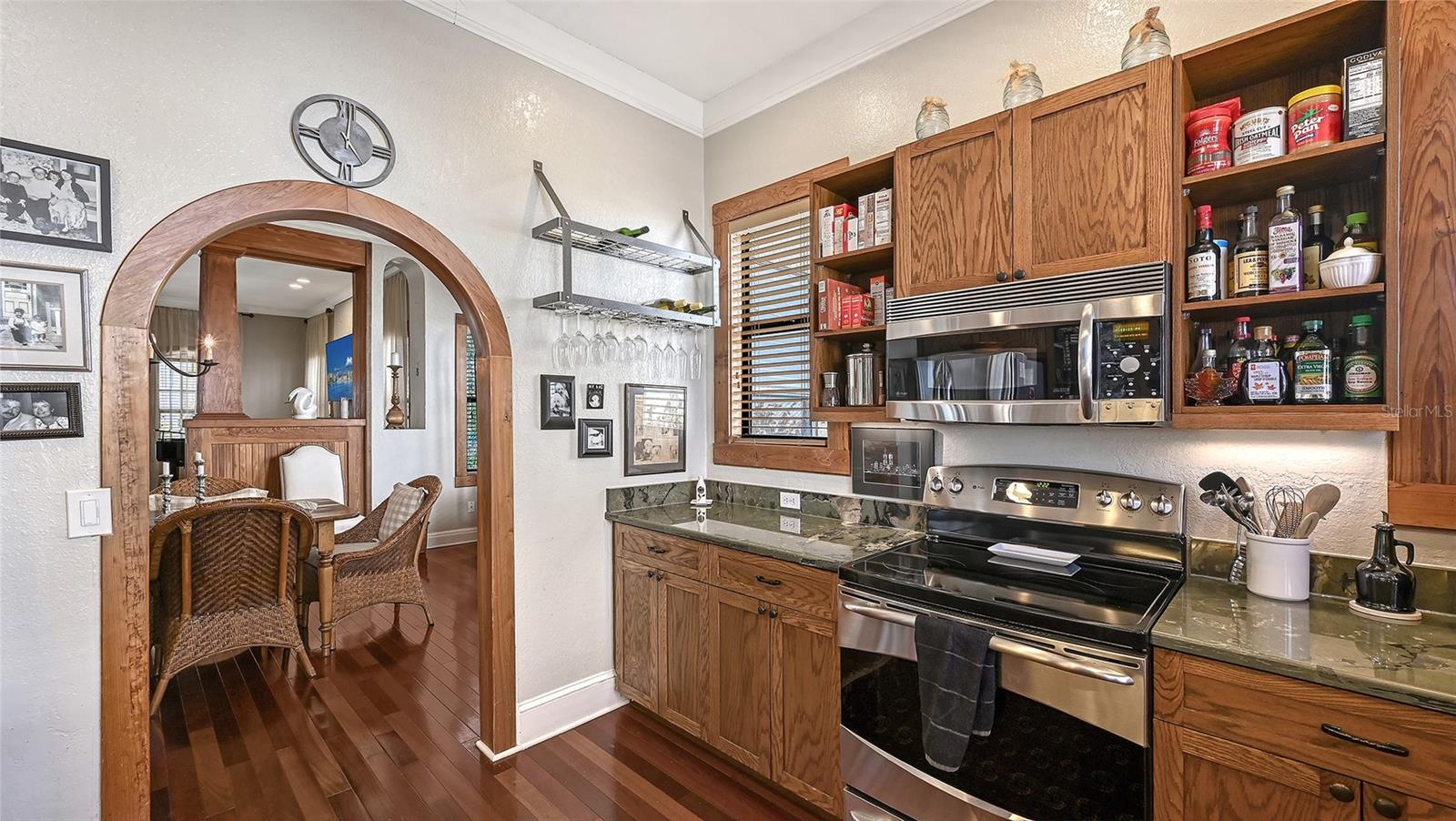 Image 29 of 63 For 1563 4th Street