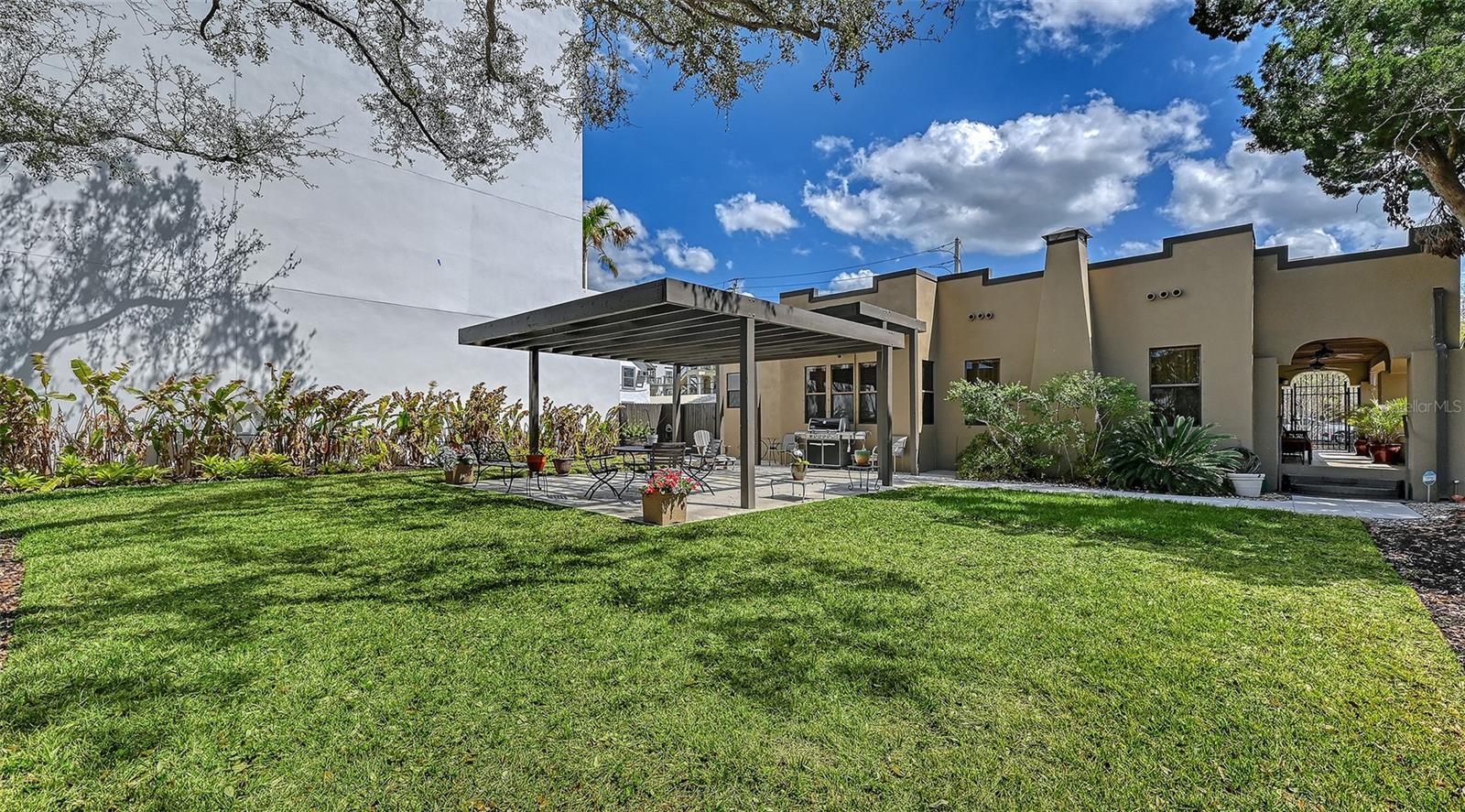 Image 42 of 63 For 1563 4th Street