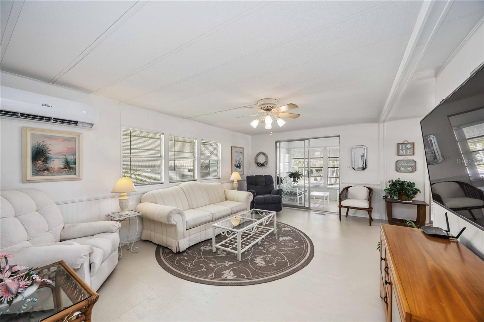 Image 9 of 31 For 10303 Burnt Store Road 221