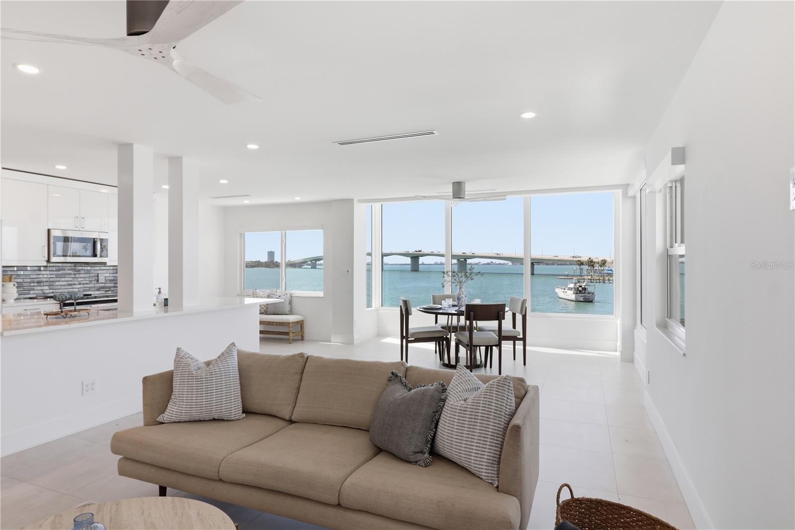 Image 10 of 50 For 226 Golden Gate Point 34