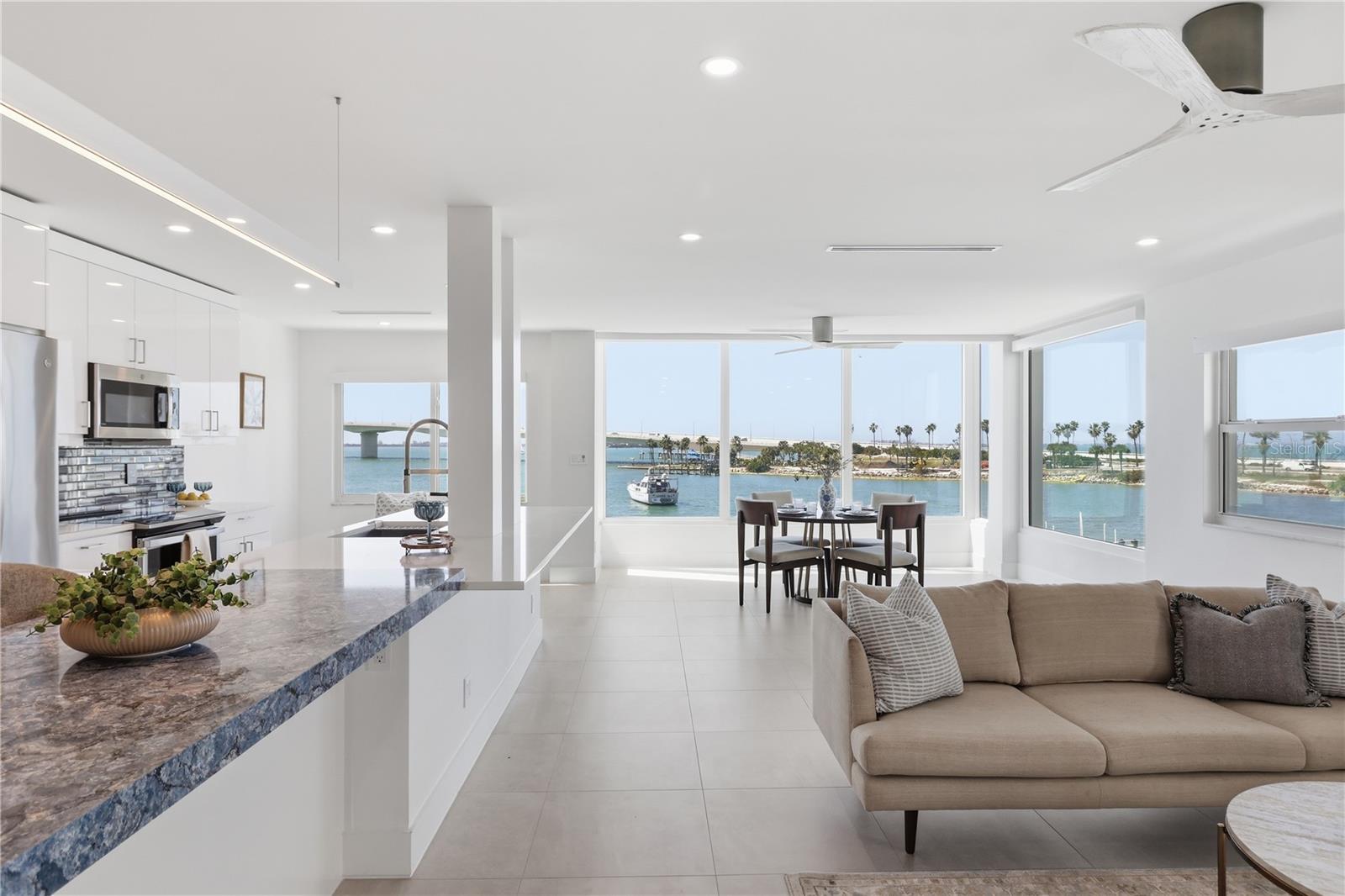 Image 12 of 50 For 226 Golden Gate Point 34