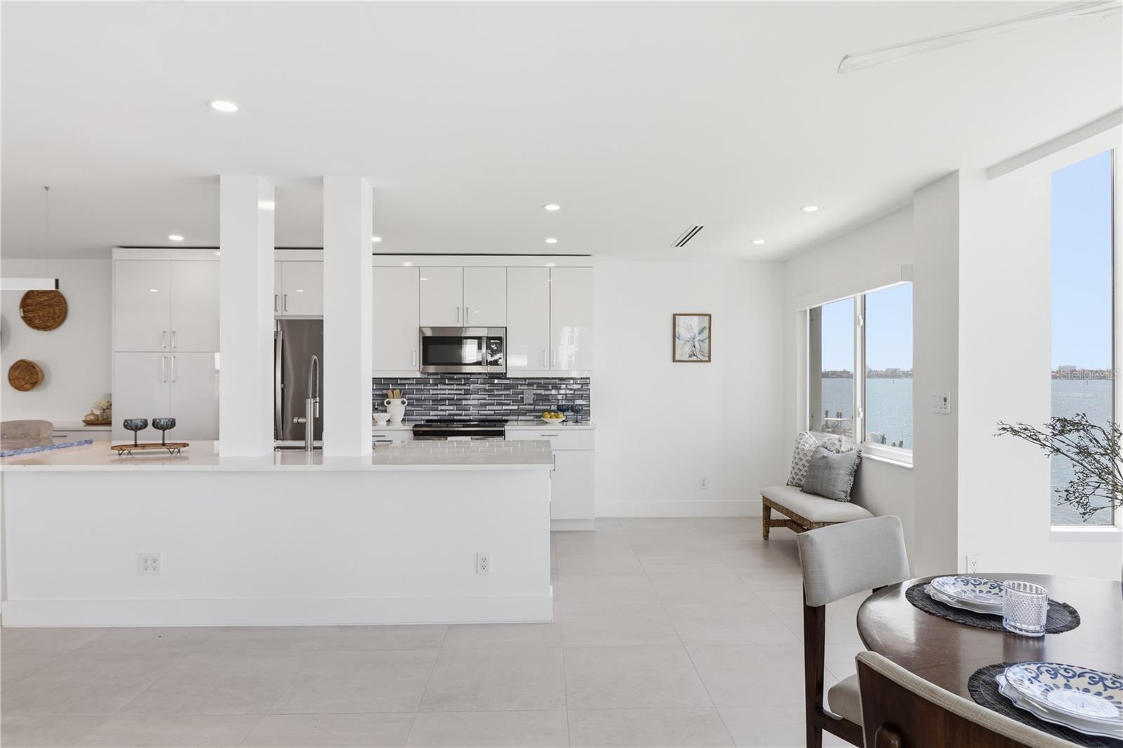 Image 15 of 50 For 226 Golden Gate Point 34