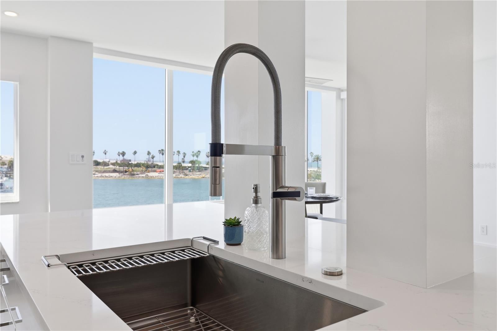 Image 22 of 50 For 226 Golden Gate Point 34