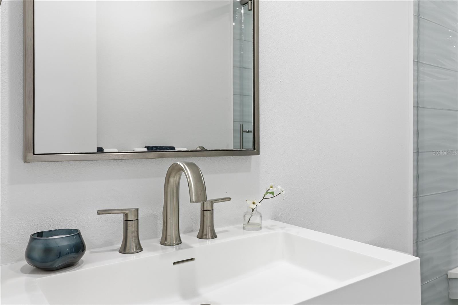 Image 31 of 50 For 226 Golden Gate Point 34