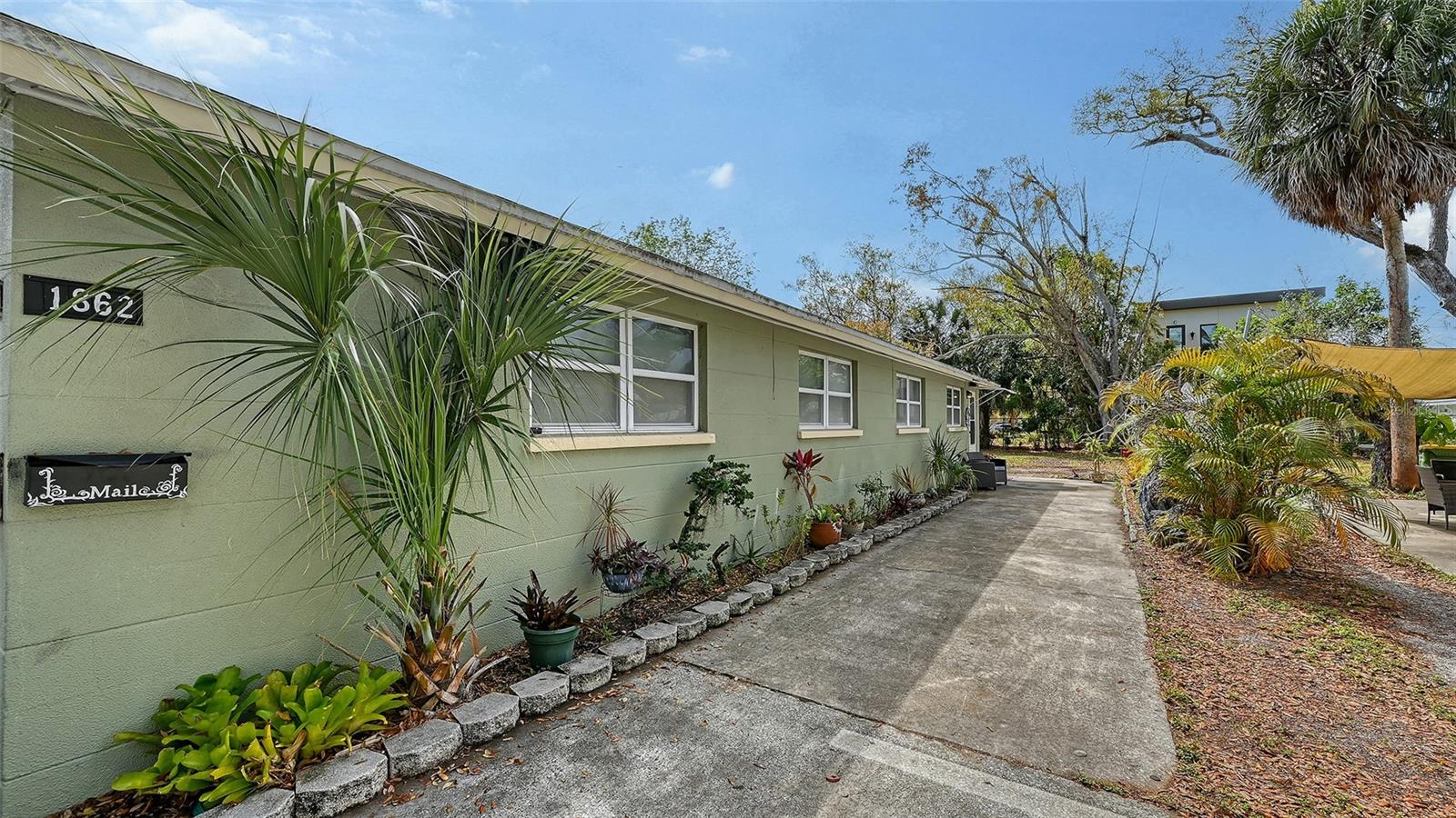 Image 19 of 75 For 1860 7th Street